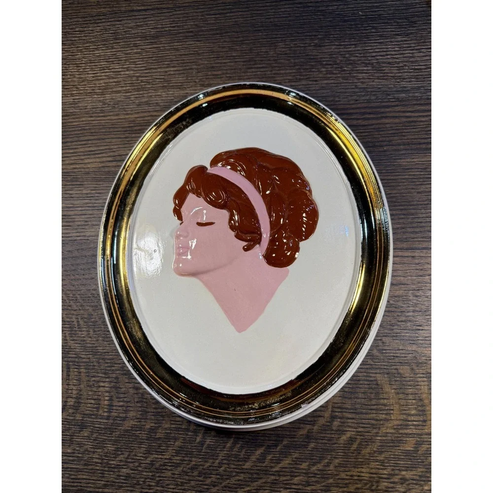 Vintage Duncan‎ Ceramic Lady Wall Plaque 1975